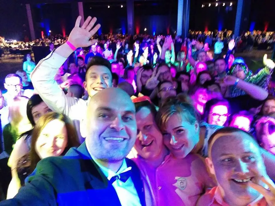 Doświadczony konferansjer z ponad 20-letnią praktyką i setkami zrealizowanych wydarzeń – Twój Najlepszy Konferansjer  - Photo 14