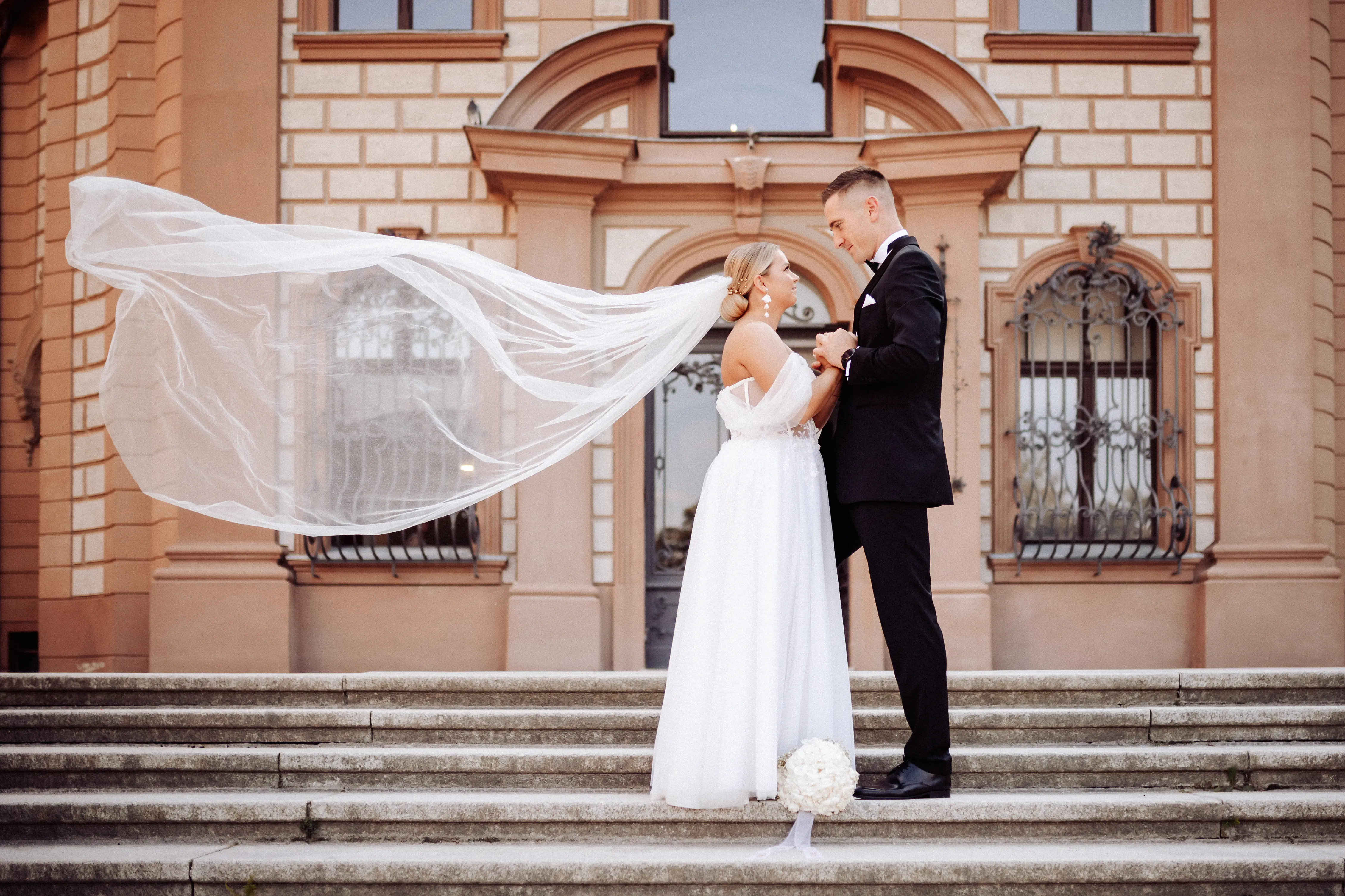 Wykonujemy pełny reportaż ślubny – od przygotowań, przez ceremonię, aż po zabawę weselną - Photo 9