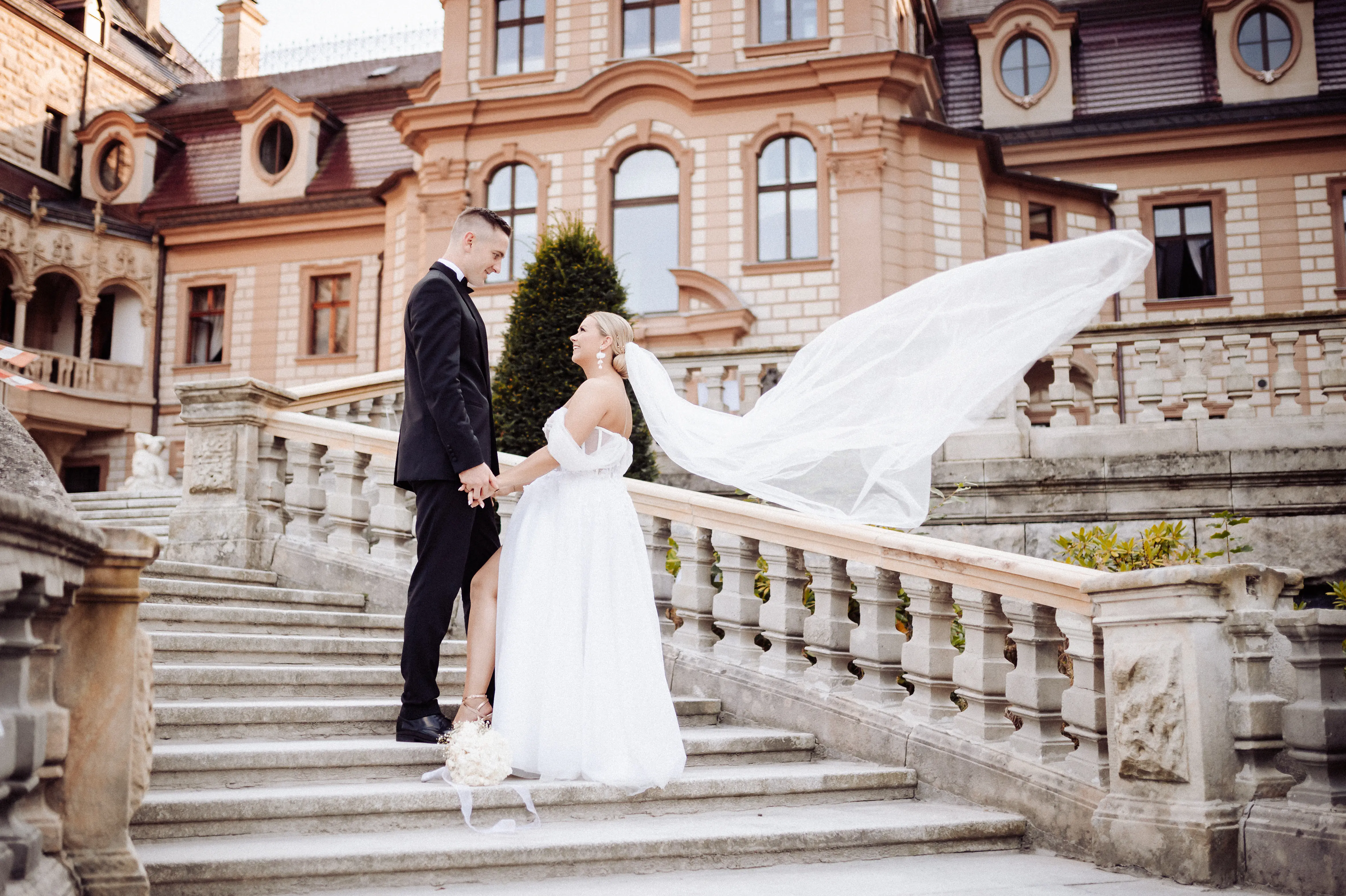 Wykonujemy pełny reportaż ślubny – od przygotowań, przez ceremonię, aż po zabawę weselną - Photo 10