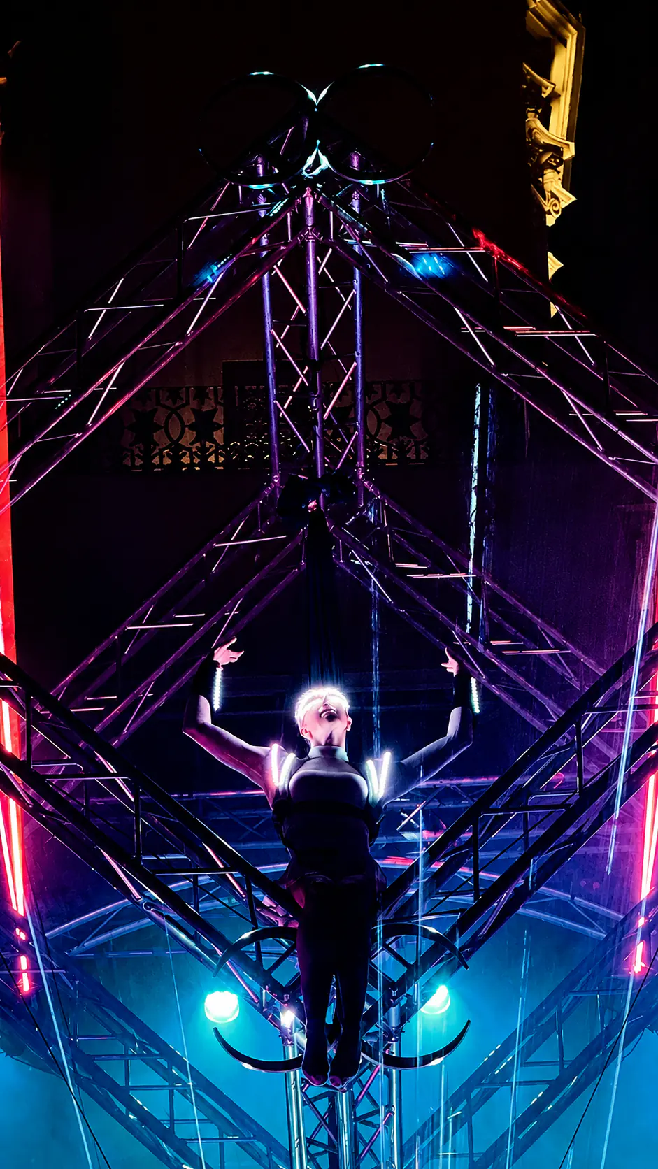 Enjoy an unforgettable journey through time with the spectacular Lightshow performance.