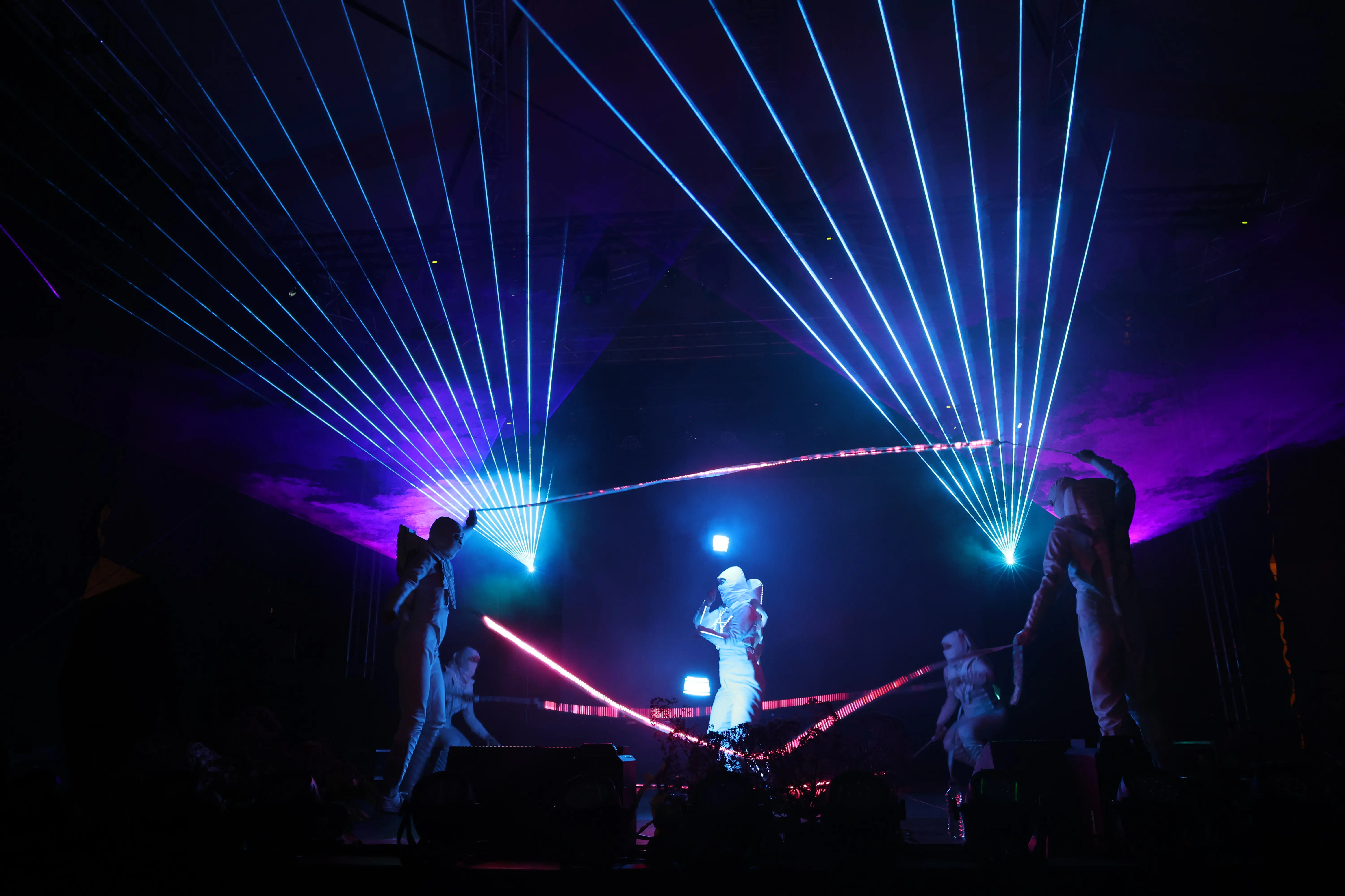 Enjoy an unforgettable journey through time with the spectacular Lightshow performance. - Photo 8