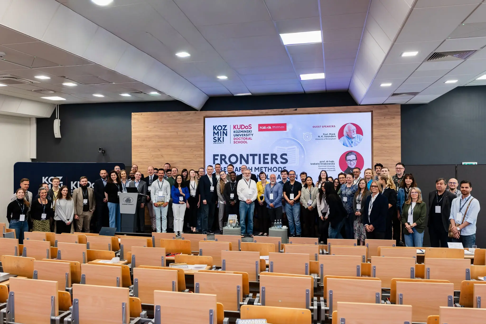 Reportaż z konferencji, gali i eventów firmowych. Zdjęcia gotowe do promocji i mediów społecznościowych.