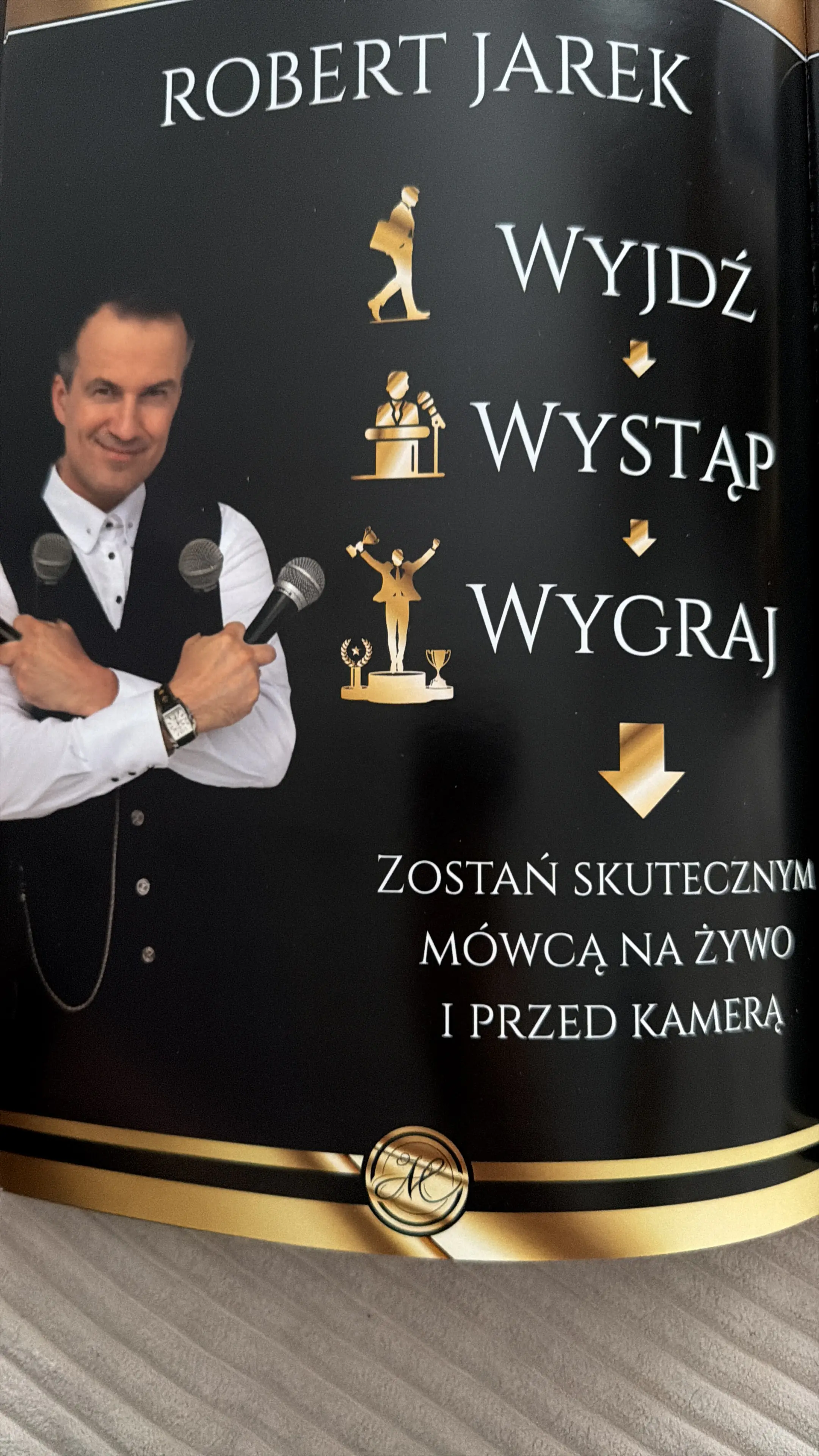 🎙️ Trener wystąpień publicznych i medialnych.