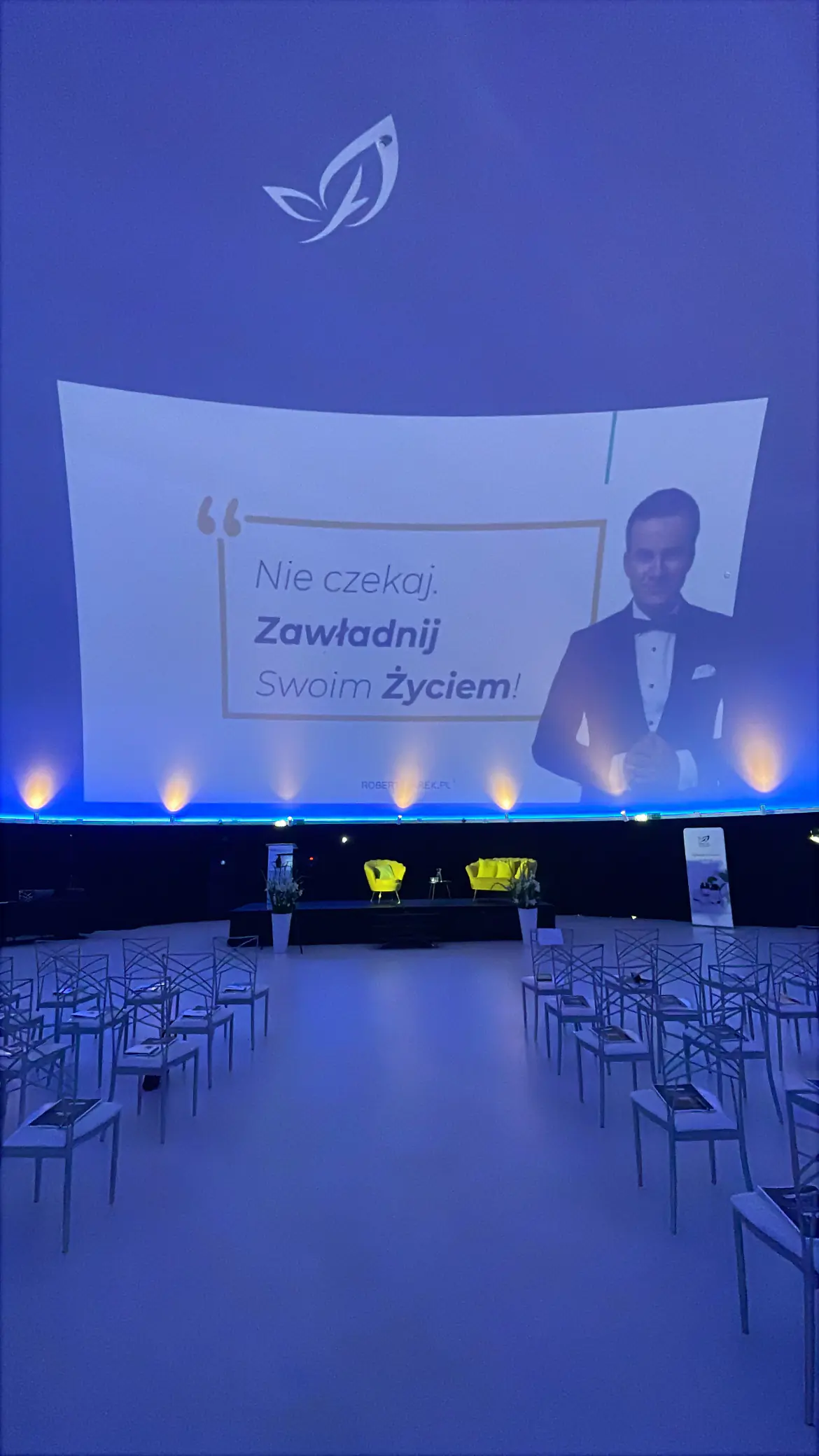 🎙️ Trener wystąpień publicznych i medialnych.