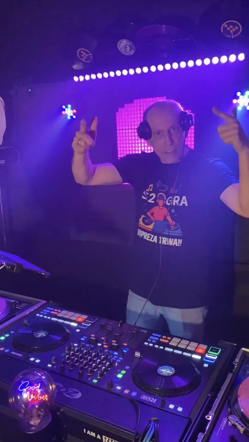 DJ, konferansjer w jednej osobie. Muzyka, pełny parkiet i świetna atmosfera dopasowana do Twojej imprezy! - Photo 7
